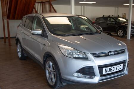 FORD KUGA 2.0 TDCi Titanium Powershift AWD Euro 5 5dr