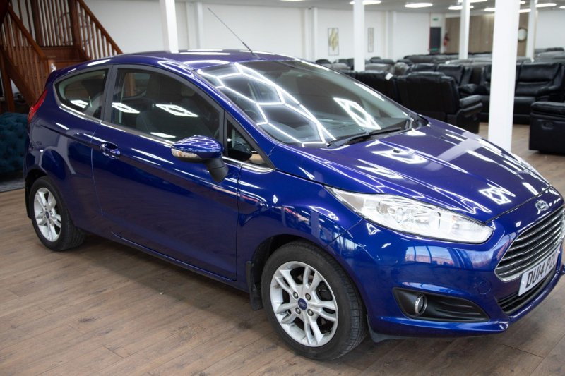 FORD FIESTA 1.0T EcoBoost Zetec Euro 5 (s/s) 3dr